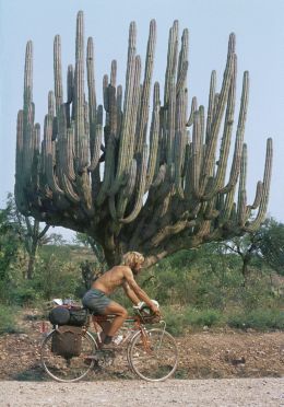 It was already hot in early summer in Mexico
