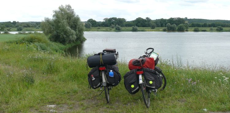 Our bicycles ready to westwards, it means for us going back to the beginning