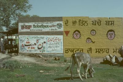 enormous signs and bonuses did not make much impact on the population growth of India