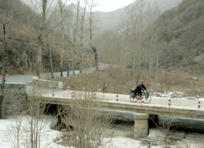 North of Beijing, the winter was still not gone