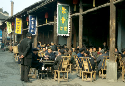 Apparently teahouses in the province of Sechuan were allowed again and heavely frequented