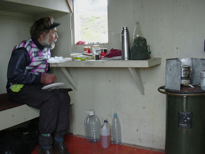 Not intended for use in normal travel weather, you can use it for a windfree coffee break