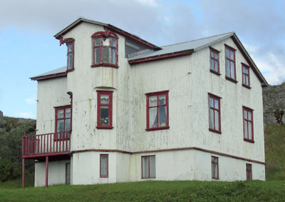 In the past the homes were made of corrugated iron (or made of turf)