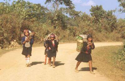 Triabls of very different tribes and appearances we met in the North of Laos