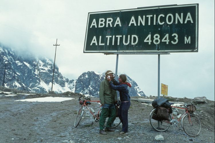 In Peru we reached the absolute peak of our travels: higher than Europe's highest mountain, the Mt Blanc